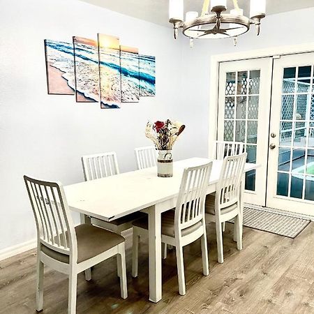 A Cozy Space Coast Retreat Тітусвілл Екстер'єр фото