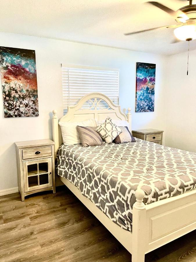 A Cozy Space Coast Retreat Тітусвілл Екстер'єр фото