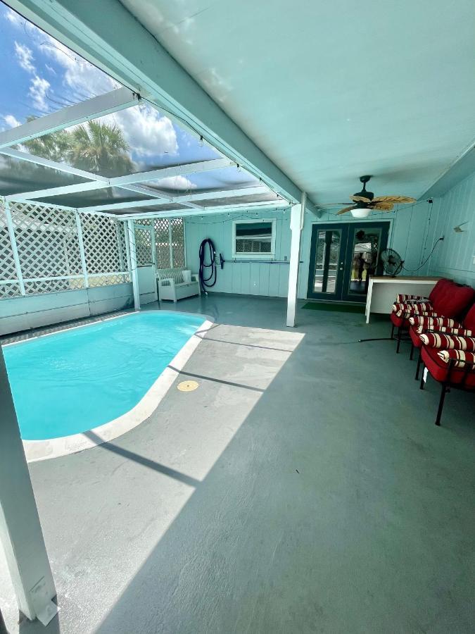 A Cozy Space Coast Retreat Тітусвілл Екстер'єр фото